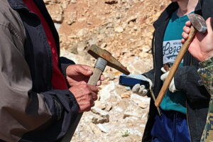 Hammer used for gem hunting
