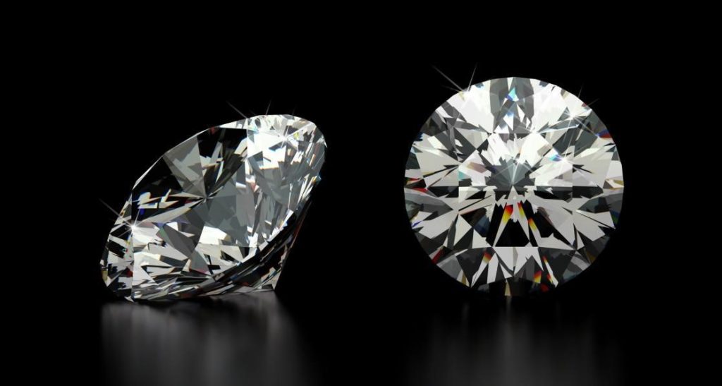 Top face and side view of a round cut diamond