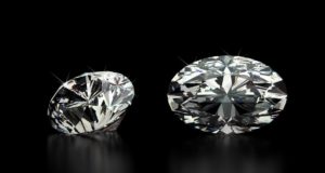 Top face and side view of a princess cut diamond