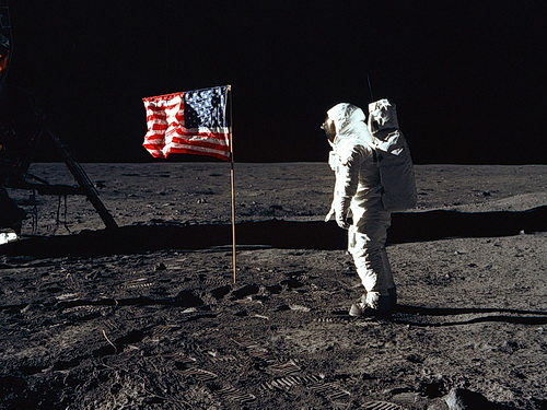 Astronaut on the Moon with flag